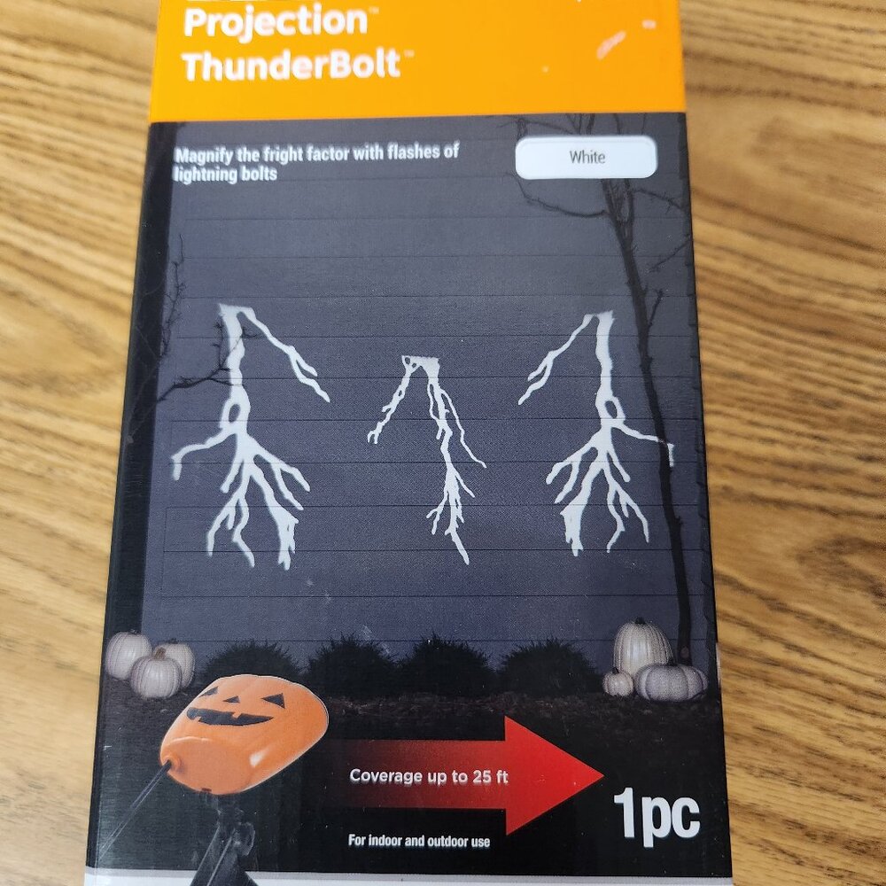 Halloween Gemmy LED Lightshow Projection White Thunderbolt